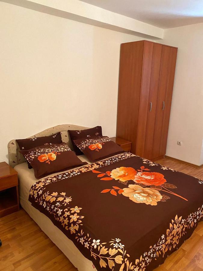 Apartments Teodora Obala Petrovac na moru Exterior foto