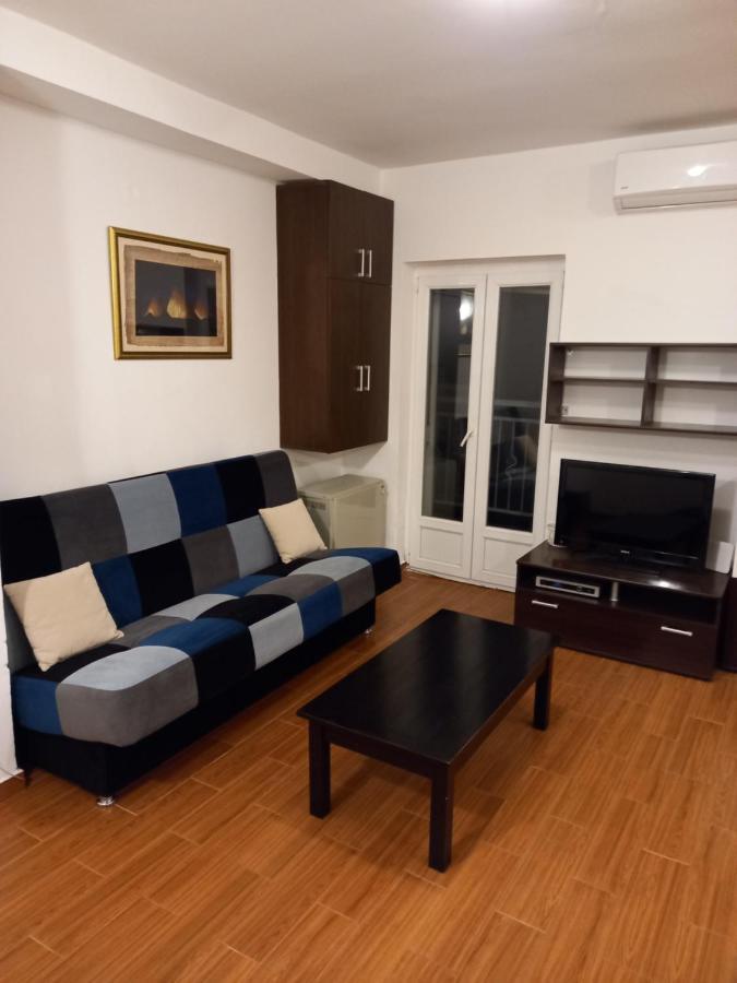 Apartments Teodora Obala Petrovac na moru Exterior foto
