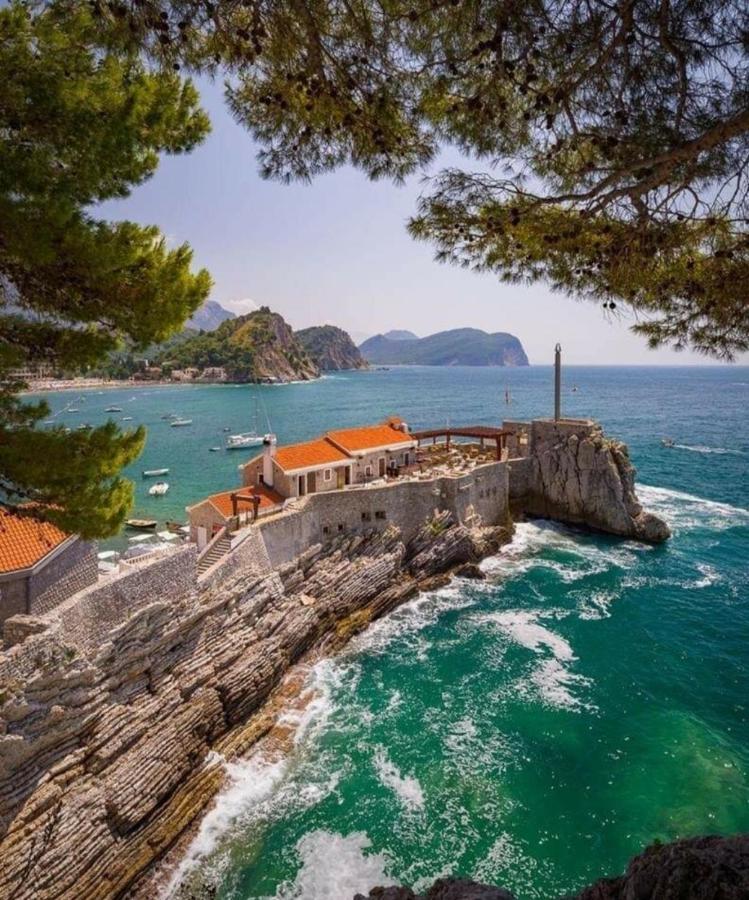 Apartments Teodora Obala Petrovac na moru Exterior foto